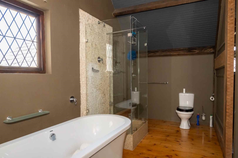 5 Bedroom Property for Sale in Walmer Eastern Cape